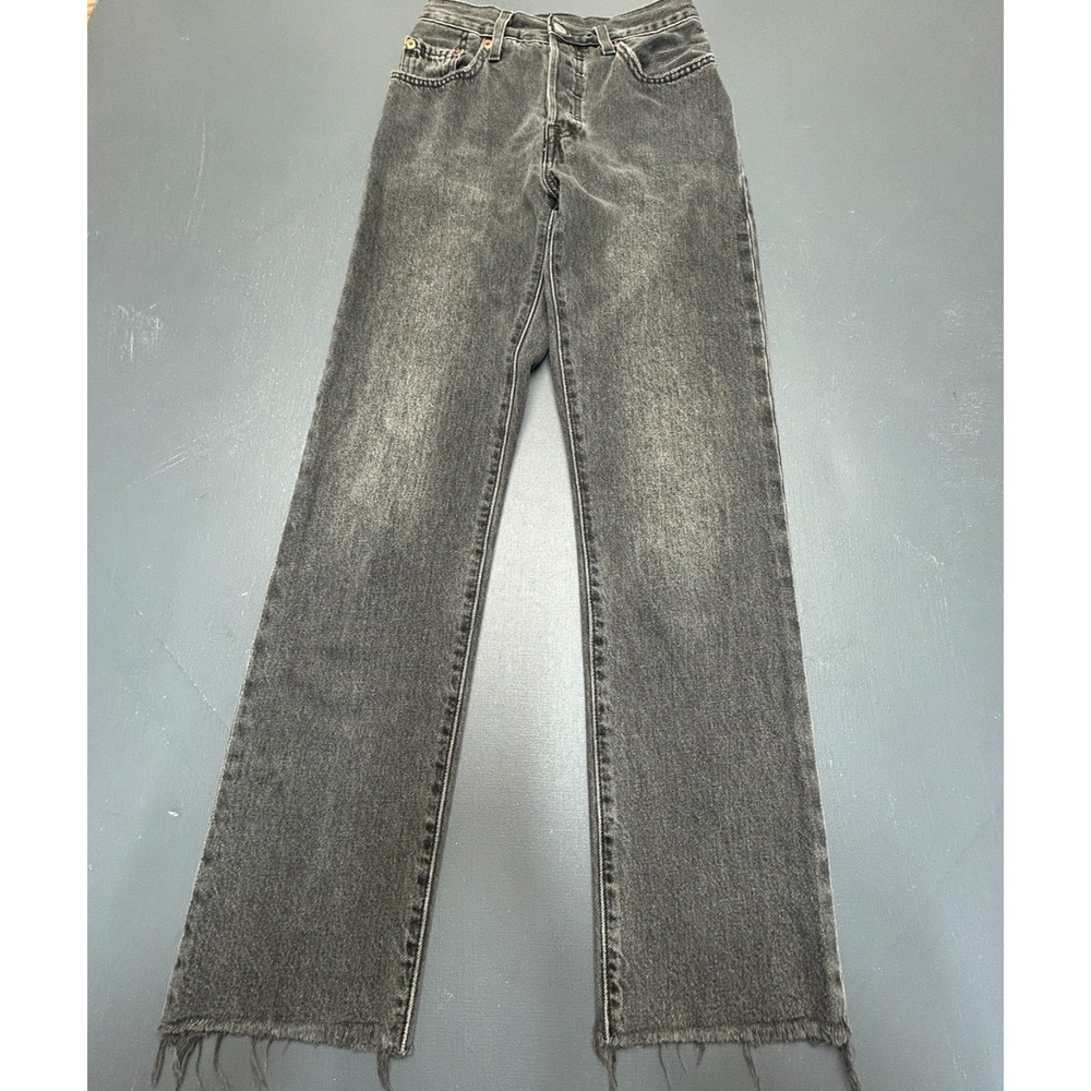 Levi's Women's Straight Leg Jeans in Washed Black